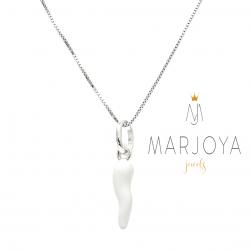 Collana con cornetto piccolo smaltato bianco in argento 925