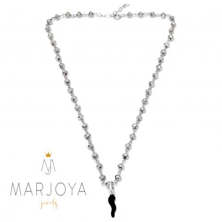Collana stile rosario con swarovski grigio argento,cornetto nero e argento 925