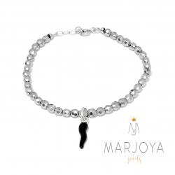 Bracciale con cornetto nero in argento 925 ed ematite,regolabile