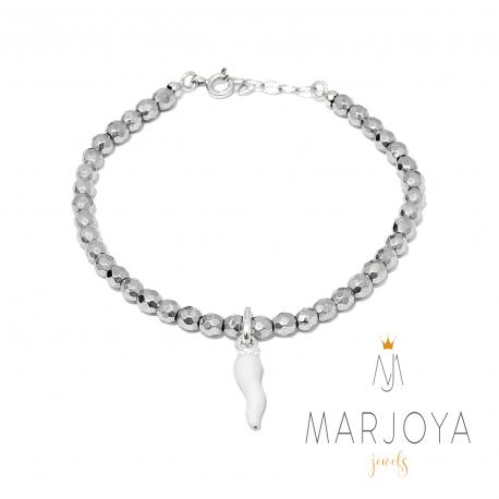 Bracciale con cornetto bianco in argento 925 ed ematite,regolabile